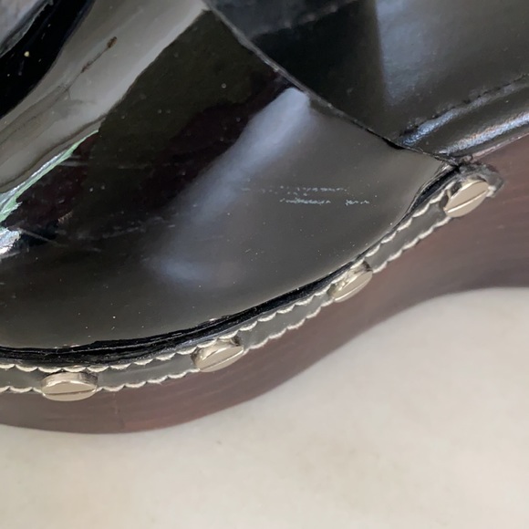 Tory Burch Black Parent Leather Patti wedges. 7.5 - Picture 4 of 10